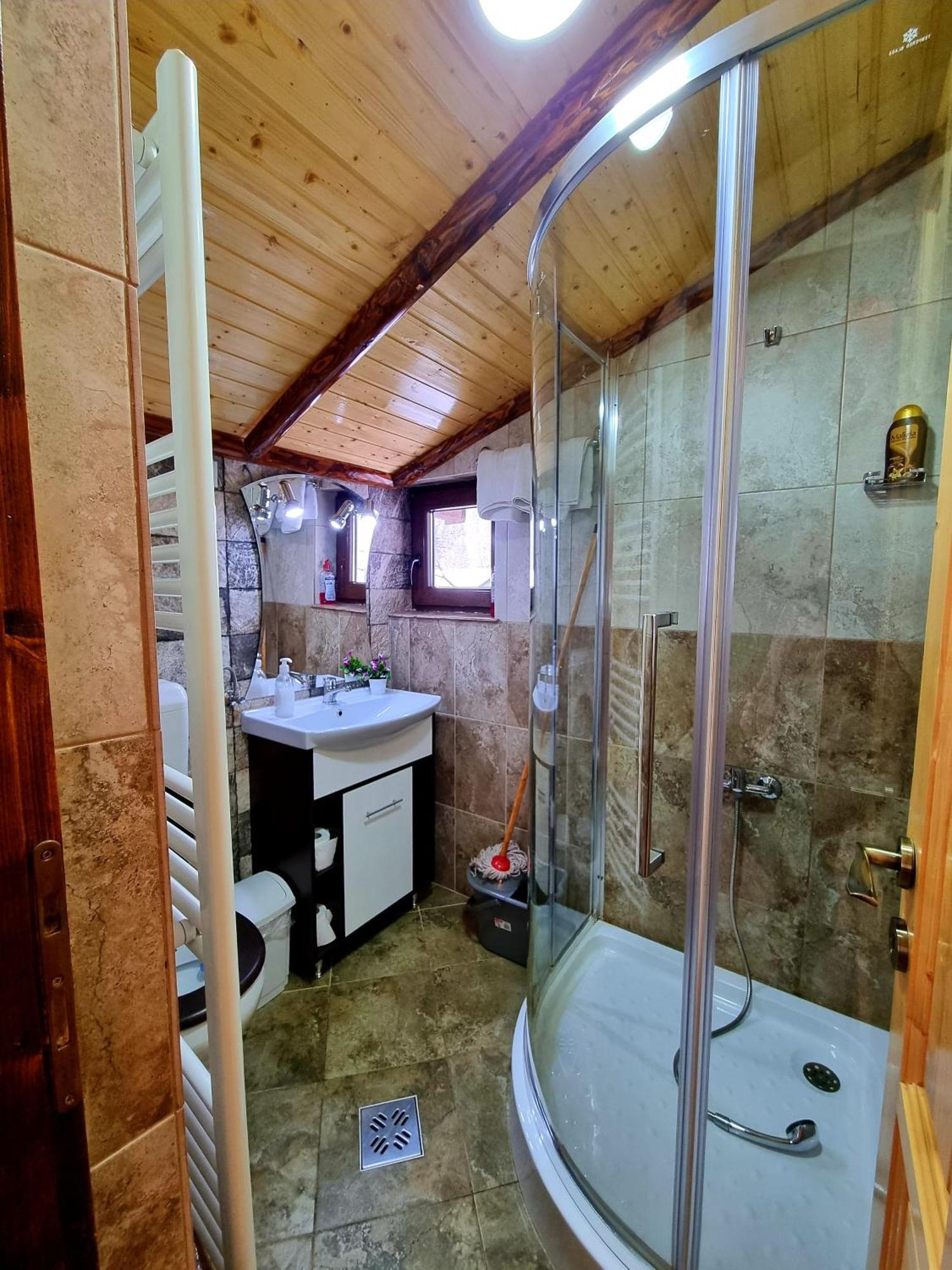 Maison d'hôtes Cabanuta Cocotata Rucăr
